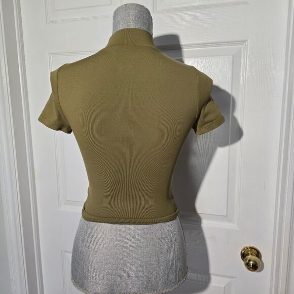 BABATON Aritzia Mockneck - Picture 3 of 4